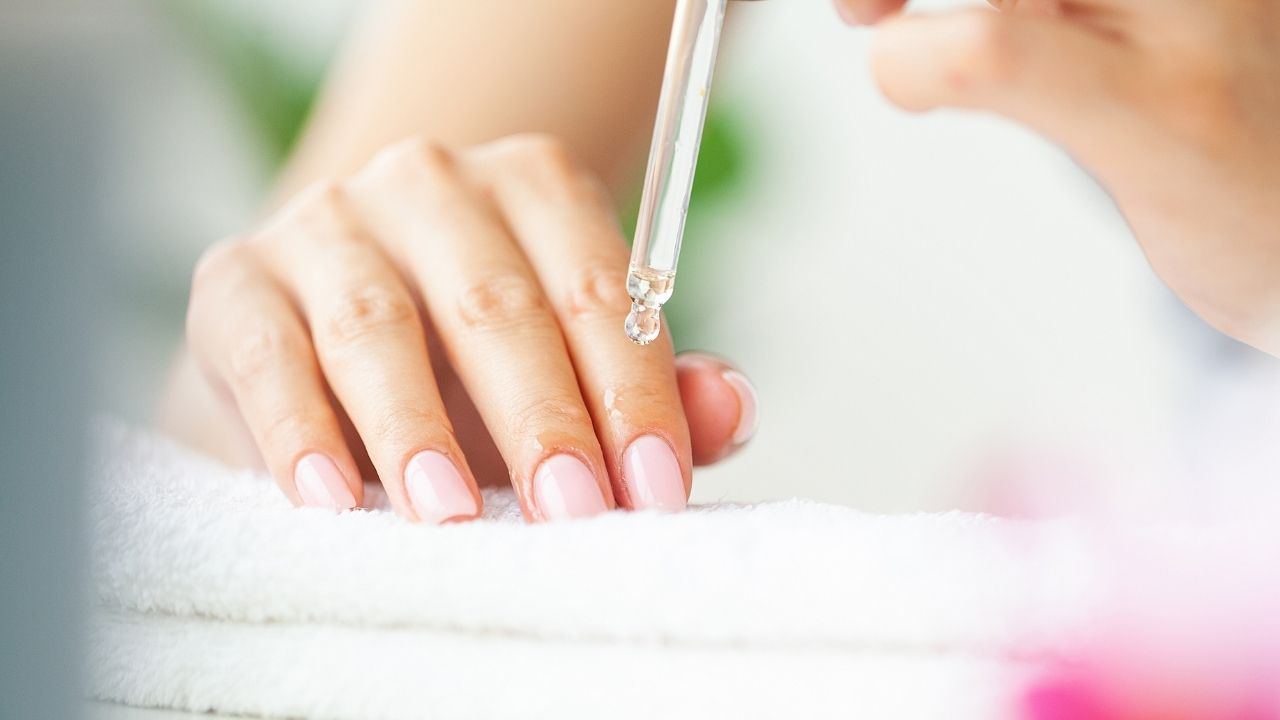 How to strengthen your nails?